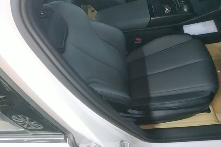 Used BYD Qin L 2026 DM-i 128KM Progressive Edition Right Front Seat