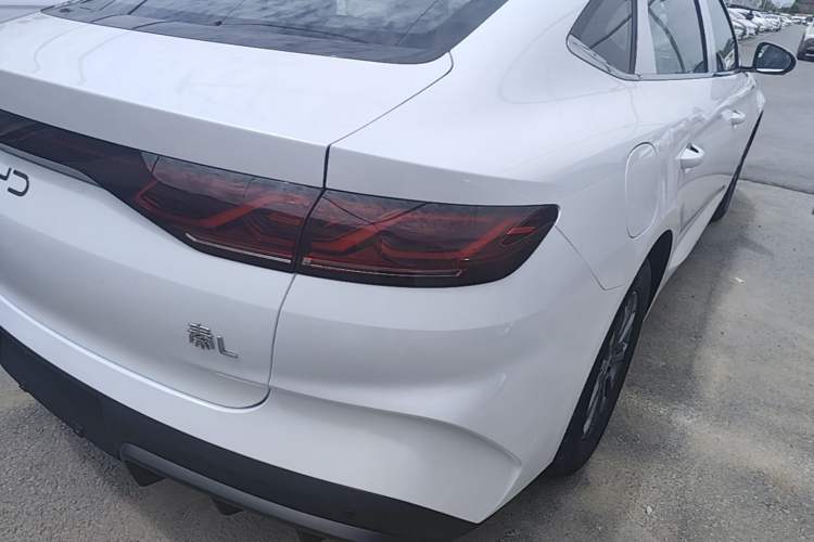 Used BYD Qin L 2026 DM-i 128KM Progressive Edition Right Rear Taillight