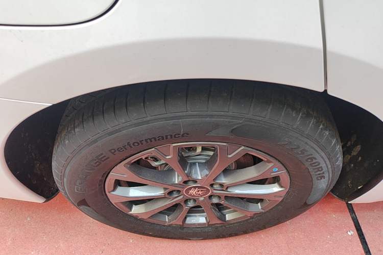 Used BYD Qin L 2026 DM-i 128KM Progressive Edition Right Rear Wheel Hub