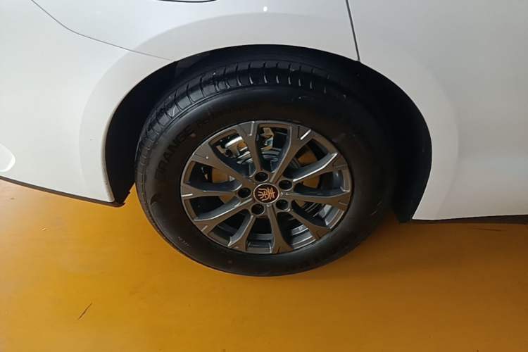 Used BYD Qin L 2026 DM-i 128KM Progressive Edition Right Rear Wheel Hub