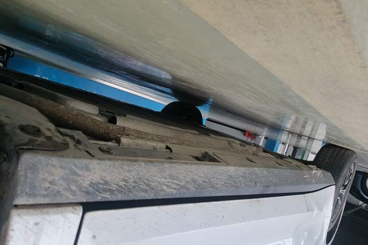 Used BYD Qin L 2026 Model DM-i 210KM Beyond Version Right Side Sill