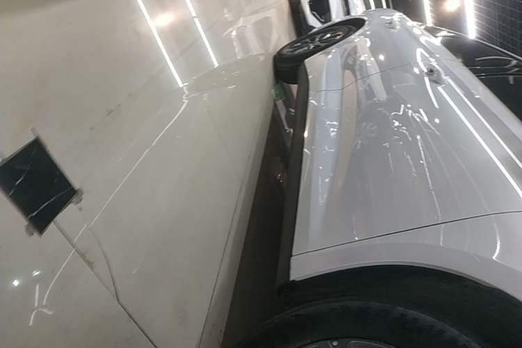 Used BYD Qin L 2026 DM-i 128KM Progressive Edition Right Side Sill