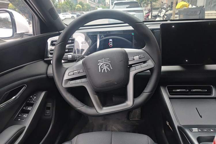 Used BYD Qin L 2026 Model DM-i 210KM Beyond Version Steering Wheel