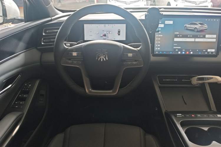 Used BYD Qin L 2026 Model DM-i 210KM Beyond Version Steering Wheel
