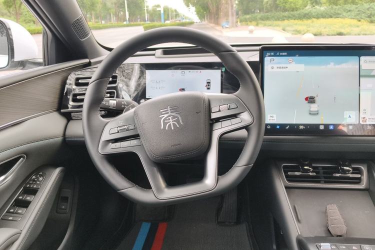 Used BYD Qin L 2026 Model DM-i 210KM Cloud Suspension Version Steering Wheel