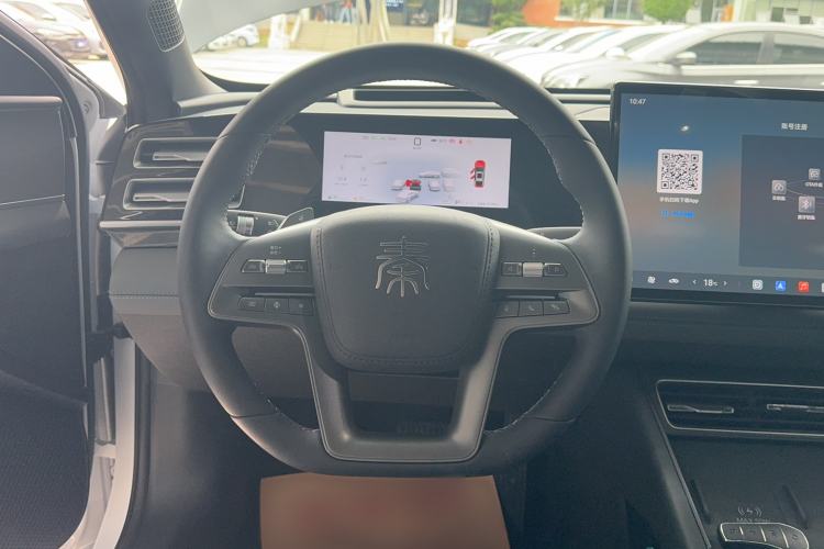 Used BYD Qin L 2026 Model DM-i 210KM Cloud Suspension Version Steering Wheel