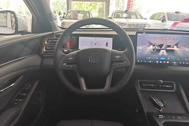Used BYD Qin L 2026 DM-i 128KM Leading Edition Steering Wheel