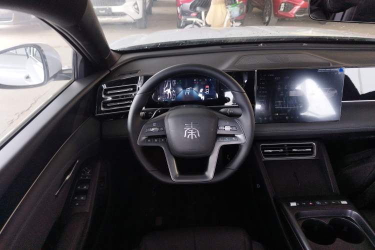 Used BYD Qin L 2026 DM-i 128KM Leading Edition Steering Wheel