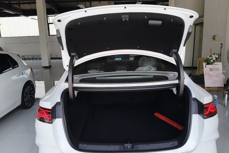 Used BYD Qin L 2026 DM-i 128KM Leading Edition Trunk