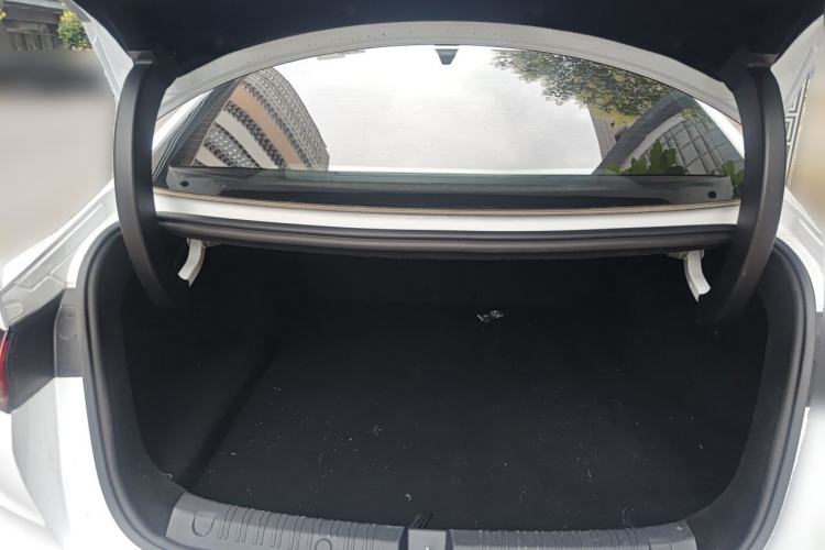 Used BYD Qin L 2026 Model DM-i 210KM Beyond Version Trunk