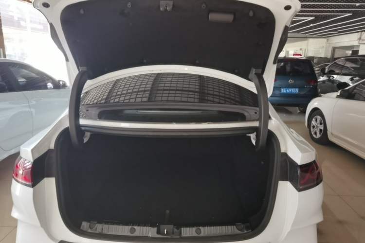 Used BYD Qin L 2026 DM-i 128KM Progressive Edition Trunk