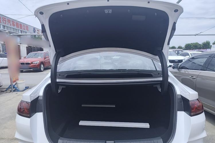Used BYD Qin L 2026 DM-i 128KM Progressive Edition Trunk