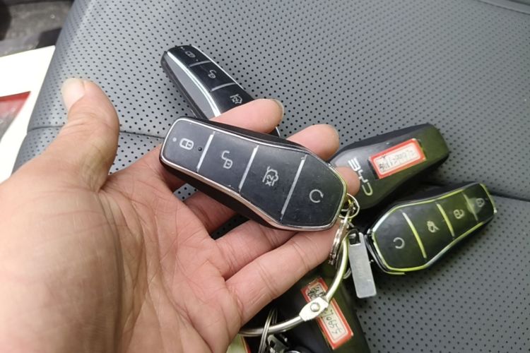 Used BYD Qin L 2026 DM-i 128KM Leading Edition Vehicle Key