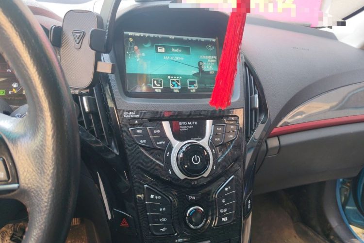 Used BYD Qin New Energy 2014 1.5T Flagship Model Audio And AC Panel