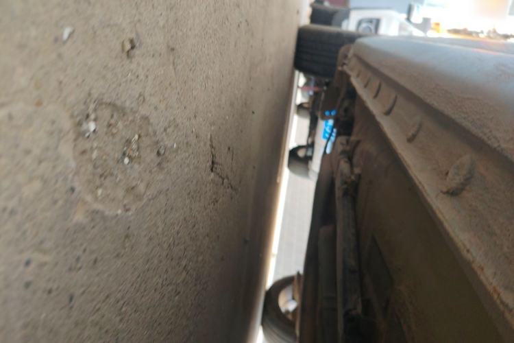 Used BYD Qin New Energy 2014 1.5T Flagship Model Chassis Front Right