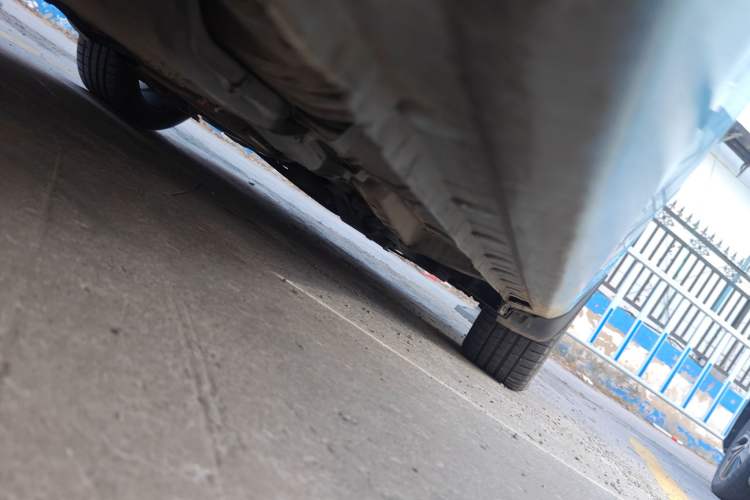 Used BYD Qin New Energy 2014 1.5T Flagship Model Chassis Rear Right