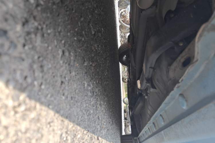 Used BYD Qin New Energy 2014 1.5T Flagship Model Chassis Rear Right