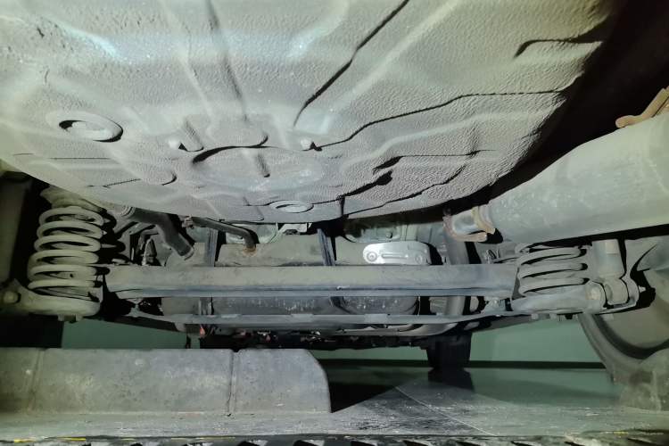 Used BYD Qin New Energy 2014 1.5T Flagship Model Chassis Rear