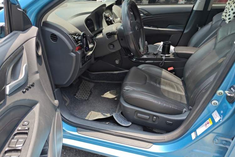 Used BYD Qin New Energy 2014 1.5T Flagship Model Driver Seat