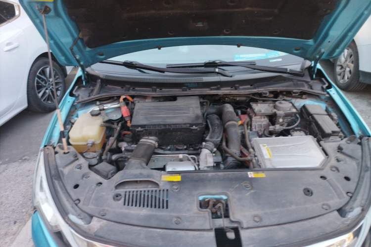 Used BYD Qin New Energy 2014 1.5T Cool Black Knight Flagship Model Engine Bay