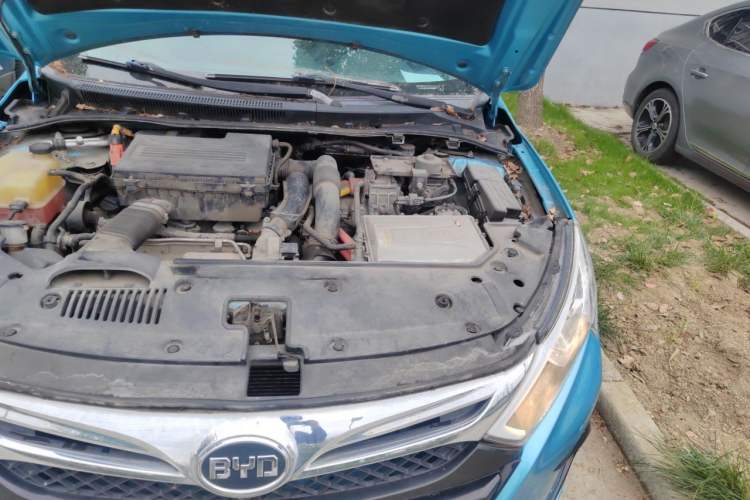 Used BYD Qin New Energy 2014 1.5T Flagship Model Engine Bay Left
