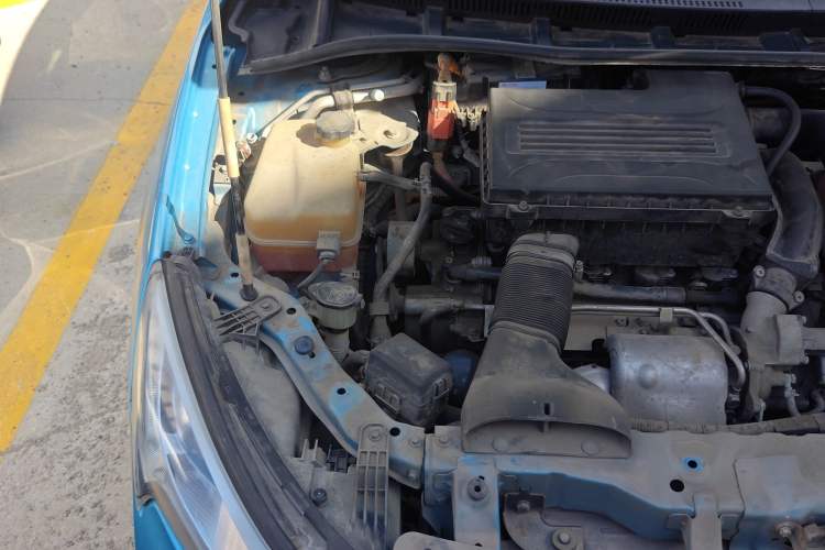 Used BYD Qin New Energy 2014 1.5T Flagship Model Engine Bay Right