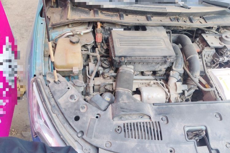 Used BYD Qin New Energy 2014 1.5T Flagship Model Engine Bay Right