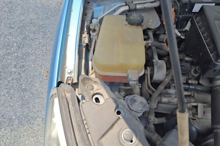 Used BYD Qin New Energy 2014 1.5T Flagship Model Engine Bay Right
