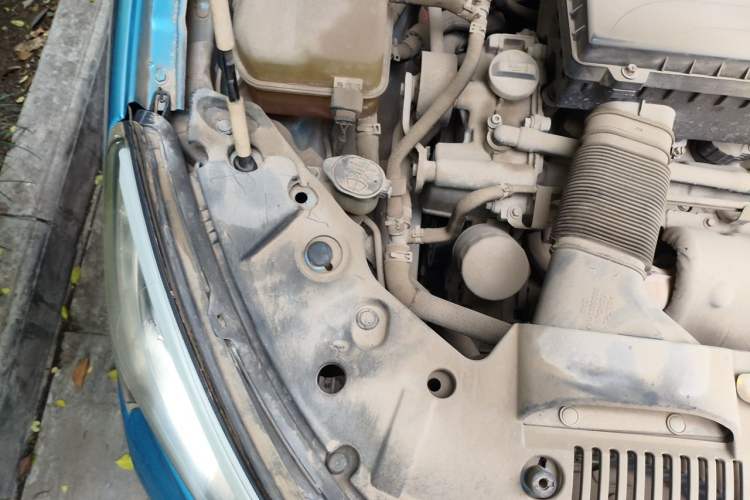 Used BYD Qin New Energy 2014 1.5T Flagship Model Engine Bay Right