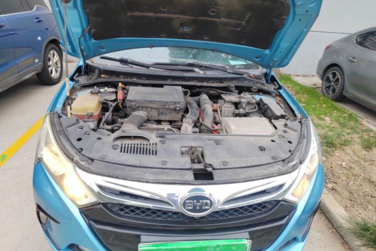 Used BYD Qin New Energy 2014 1.5T Flagship Model Engine Bay