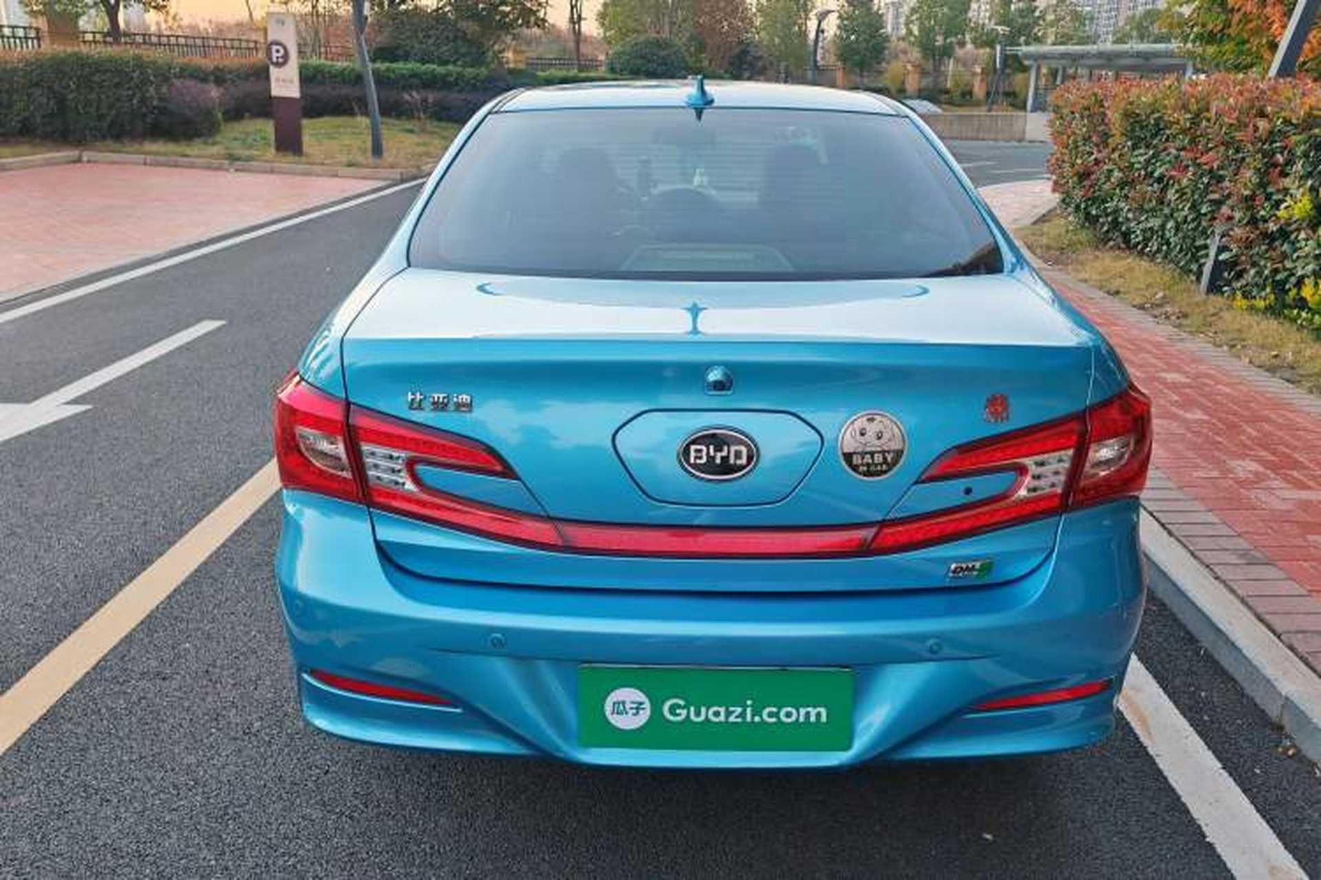 Used BYD Qin New Energy 2014 1.5T Cool Black Knight Flagship Model Exterior 5
