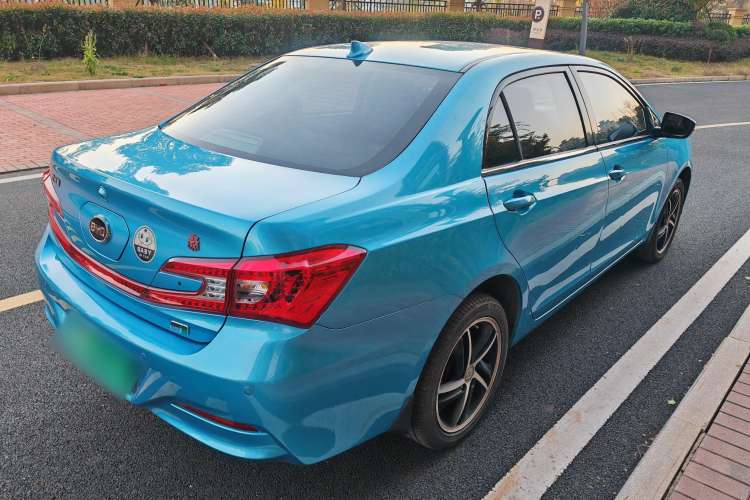 Used BYD Qin New Energy 2014 1.5T Cool Black Knight Flagship Model Exterior 7