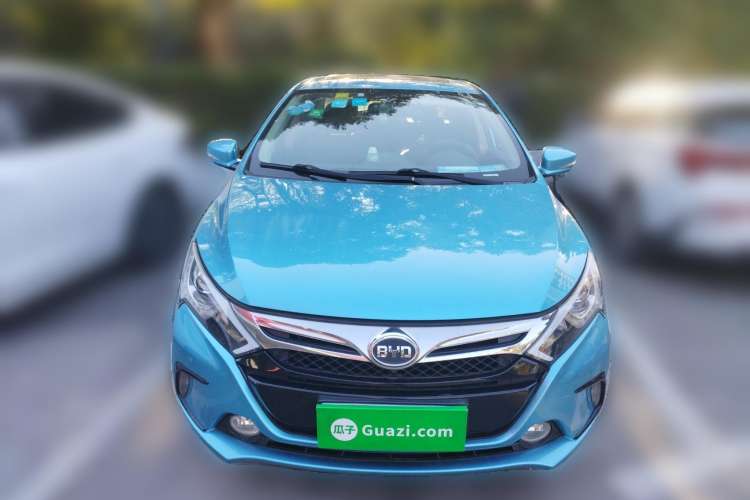 Used BYD Qin New Energy 2014 1.5T Cool Black Knight Flagship Model Front