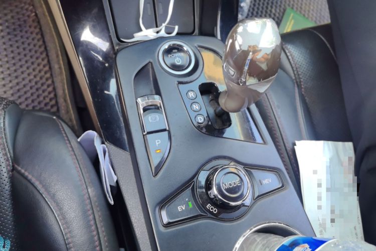 Used BYD Qin New Energy 2014 1.5T Flagship Model Gear Lever