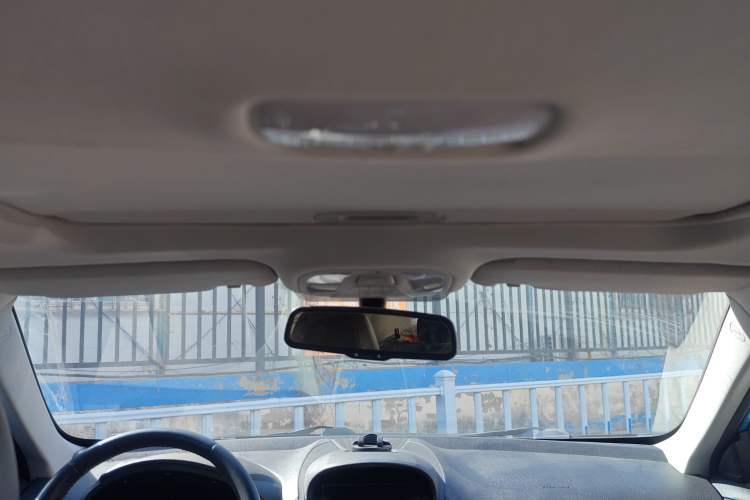Used BYD Qin New Energy 2014 1.5T Flagship Model Headliner