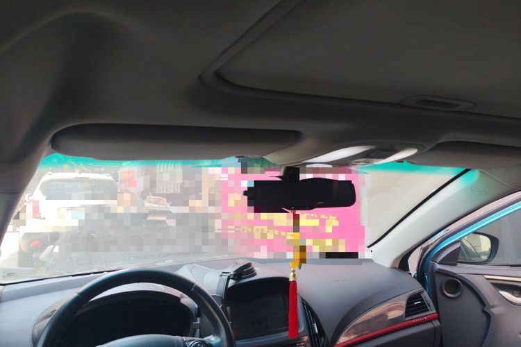 Used BYD Qin New Energy 2014 1.5T Flagship Model Headliner