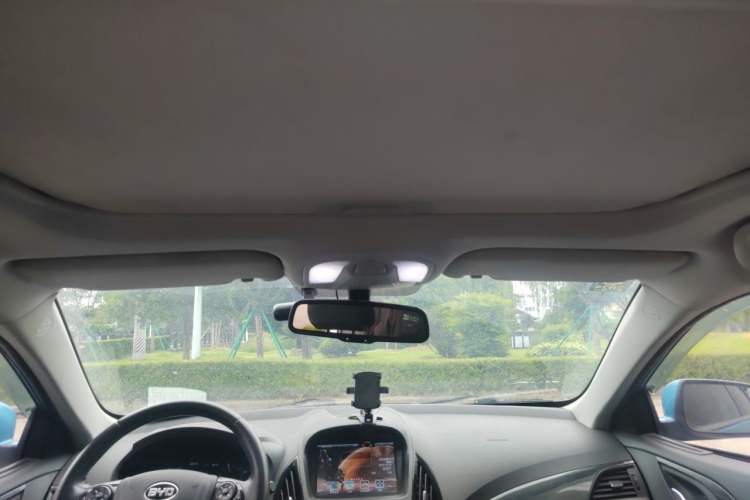 Used BYD Qin New Energy 2014 1.5T Flagship Model Headliner