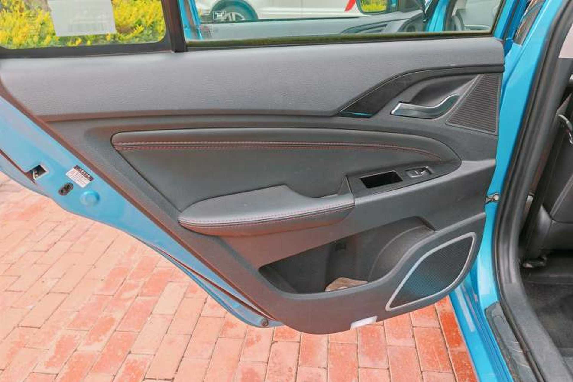 Used BYD Qin New Energy 2014 1.5T Cool Black Knight Flagship Model Interior 9