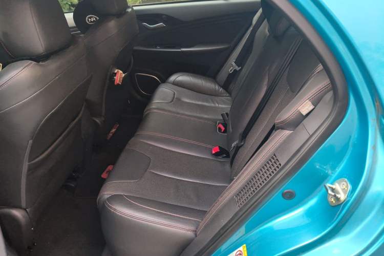 Used BYD Qin New Energy 2014 1.5T Flagship Model Left Rear Seat