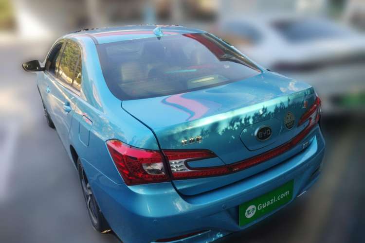 Used BYD Qin New Energy 2014 1.5T Cool Black Knight Flagship Model Rear Left 45 Deg