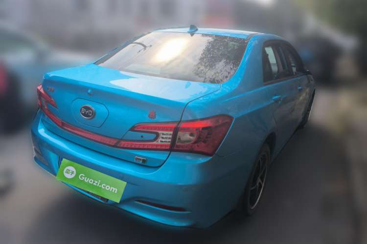 Used BYD Qin New Energy 2014 1.5T Flagship Model Rear Right 45 Deg