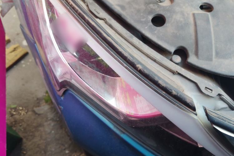 Used BYD Qin New Energy 2014 1.5T Flagship Model Right Front Headlight