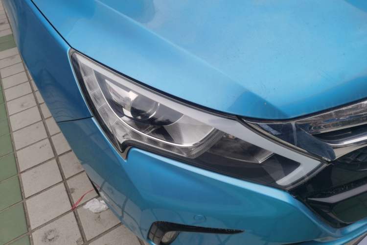 Used BYD Qin New Energy 2014 1.5T Flagship Model Right Front Headlight