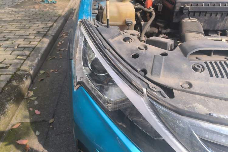 Used BYD Qin New Energy 2014 1.5T Flagship Model Right Front Headlight