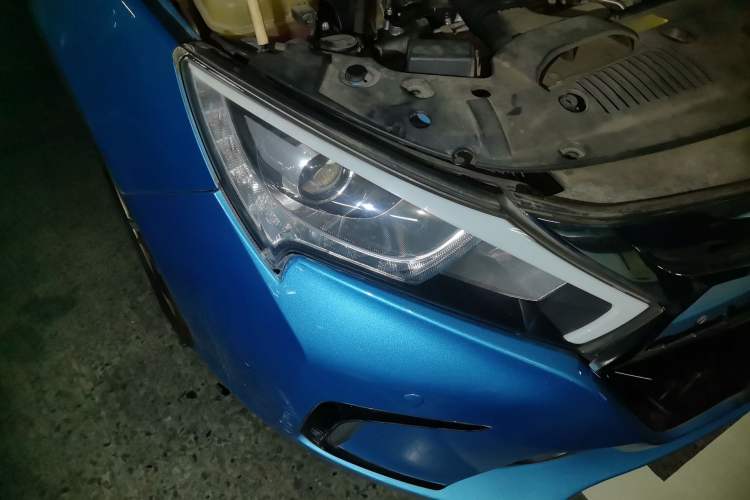 Used BYD Qin New Energy 2014 1.5T Flagship Model Right Front Headlight