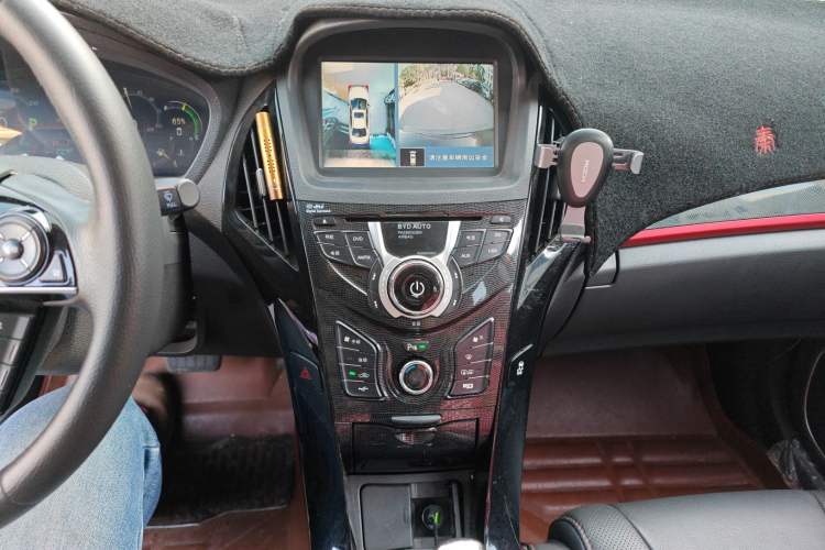 Used BYD Qin New Energy 2014 1.5T Flagship Model Audio And AC Panel