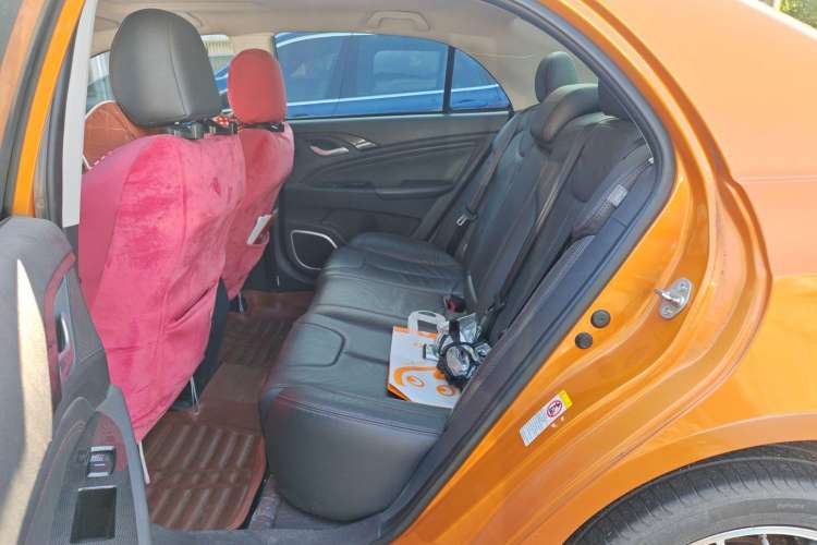 Used BYD Qin New Energy 2014 1.5T Flagship Model Left Rear Seat