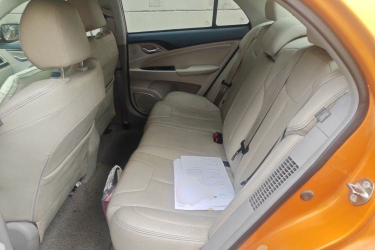 Used BYD Qin New Energy 2014 1.5T Flagship Model Left Rear Seat