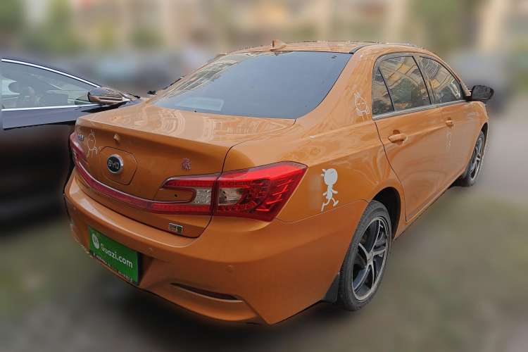 Used BYD Qin New Energy 2014 1.5T Flagship Model Rear Right 45 Deg