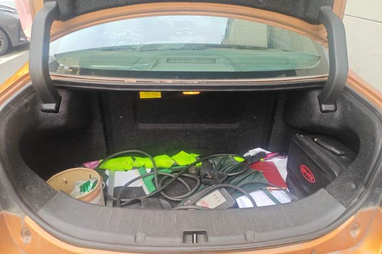 Used BYD Qin New Energy 2014 1.5T Flagship Model Trunk